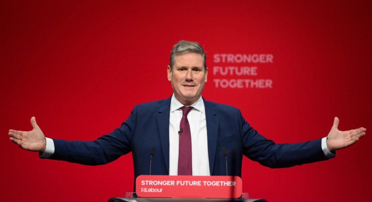 Keir Starmer asume el liderazgo del Reino Unido tras histórica victoria del Partido Laborista