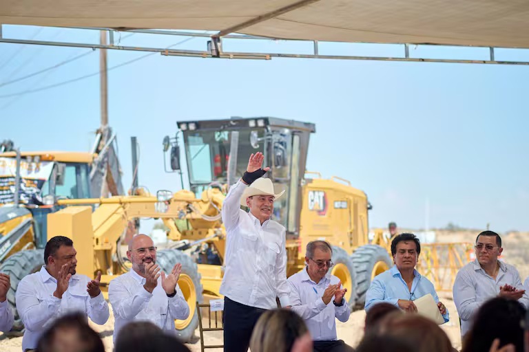 Alfonso Durazo se comprometió a terminar nuevo malecón en Puerto Peñasco